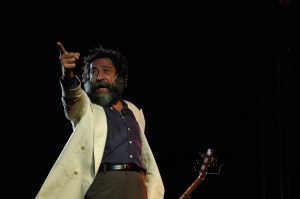 Manuel Molina en la Velada Flamenca de las Nieves. Arcos de la Frontera, agosto 2005 (foto del autor)